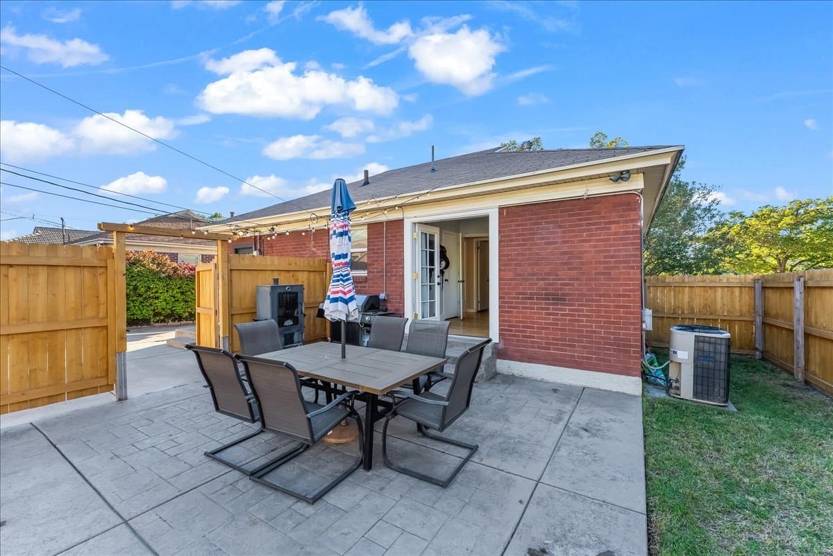 Salt Lake City House: 2165 S King St