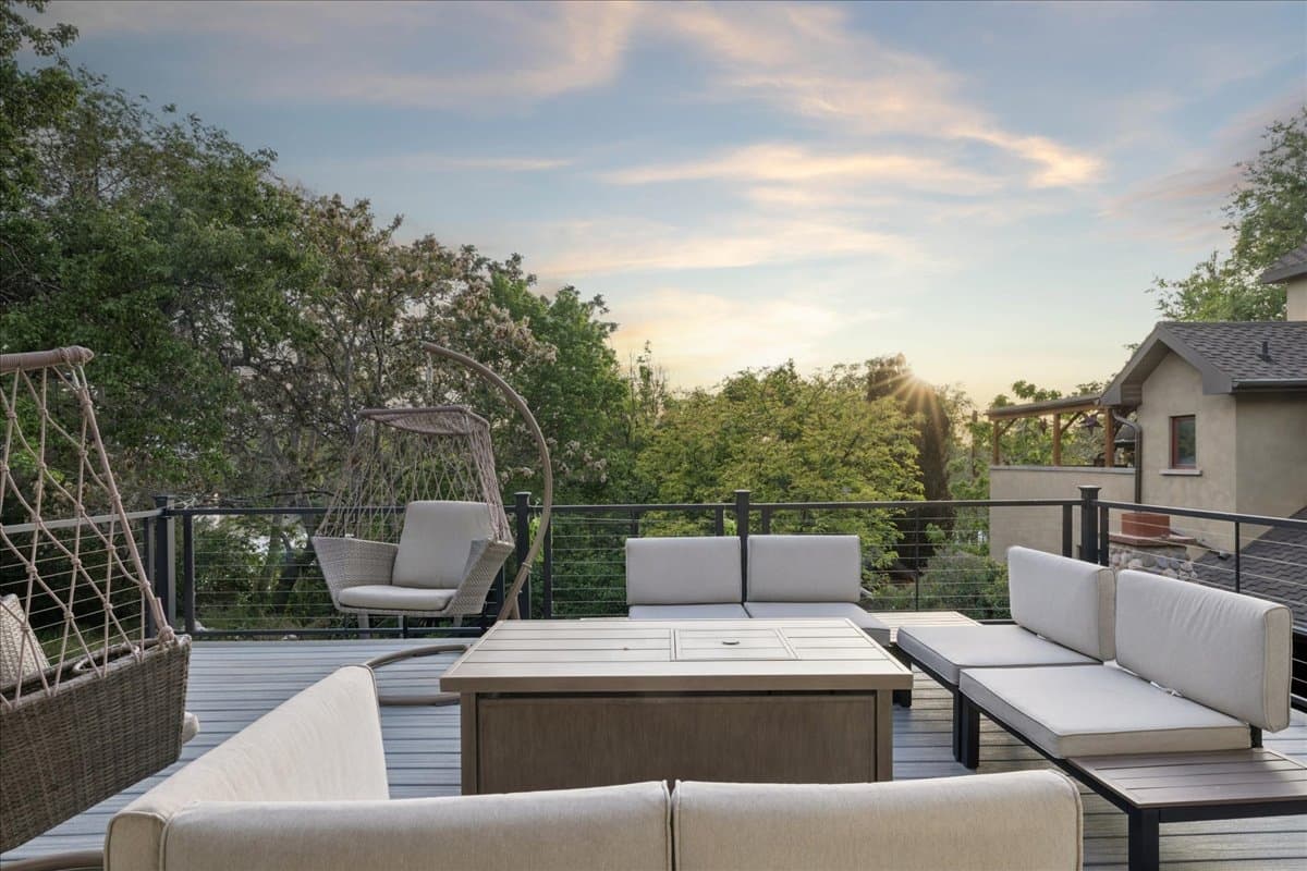 Salt Lake City House: 611 N Westcapitol St