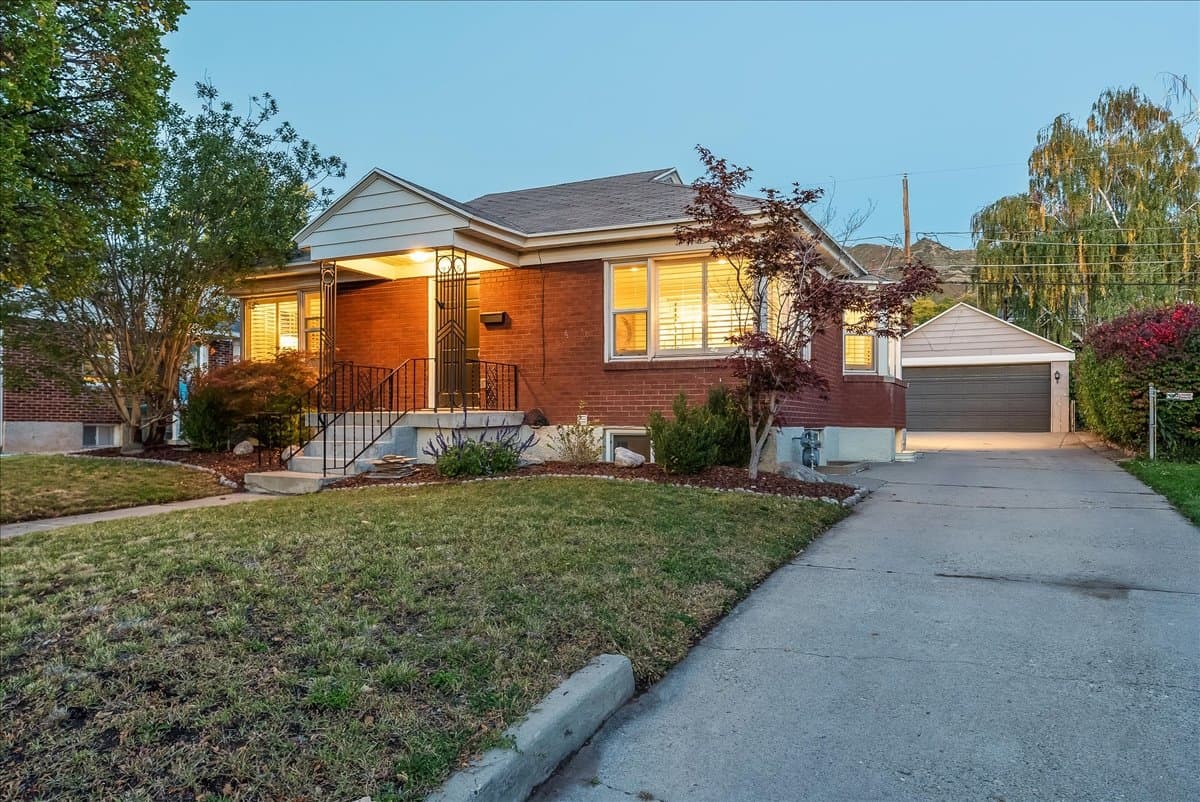 Salt Lake City House: 2165 S King St