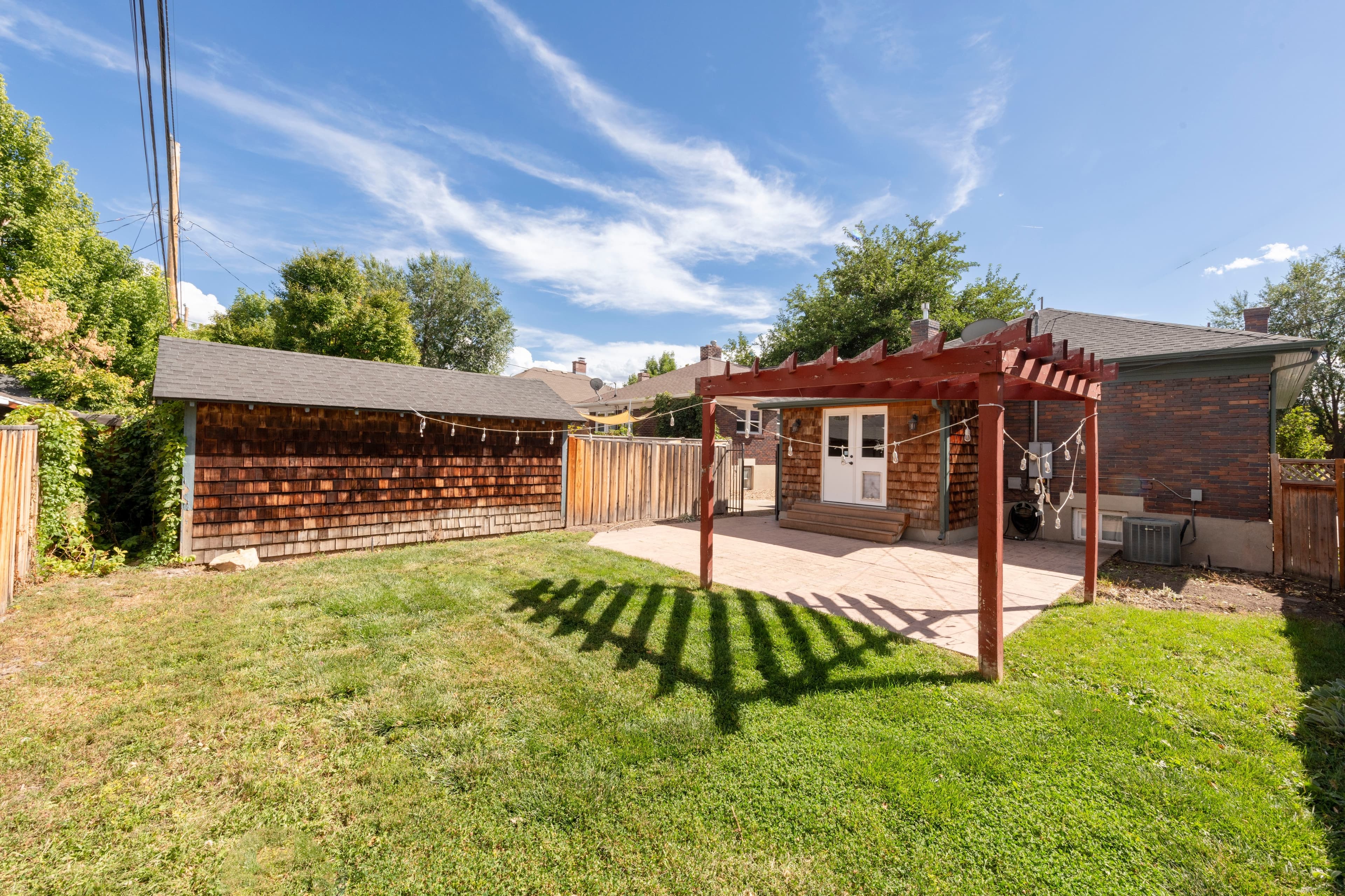 Salt Lake City House: 739 E Kensington Ave