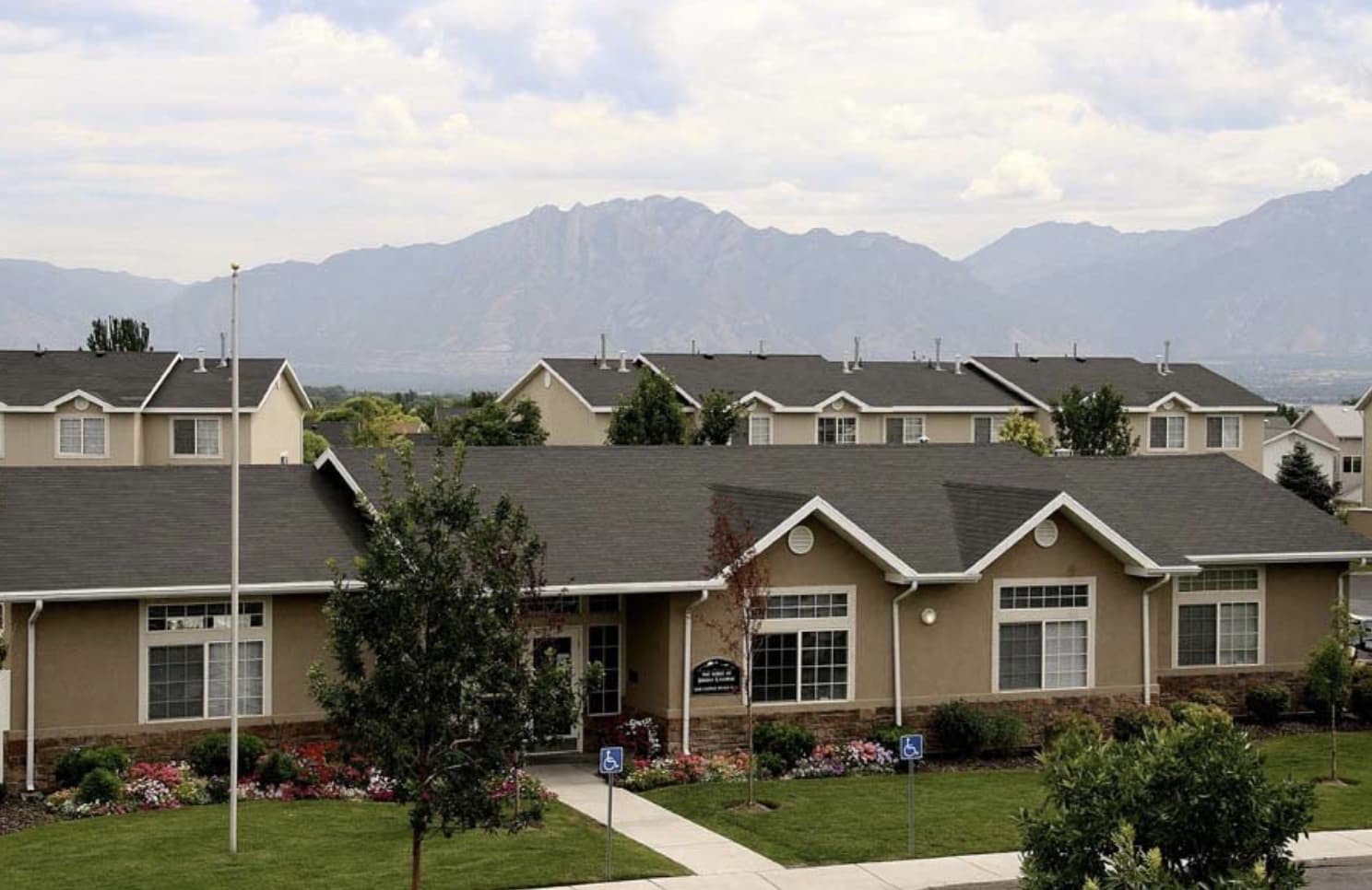 West Jordan Apartment: 3818 W Castle Pines Way