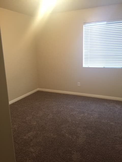 Saratoga Springs Condo: 105 W Daybreak Ln