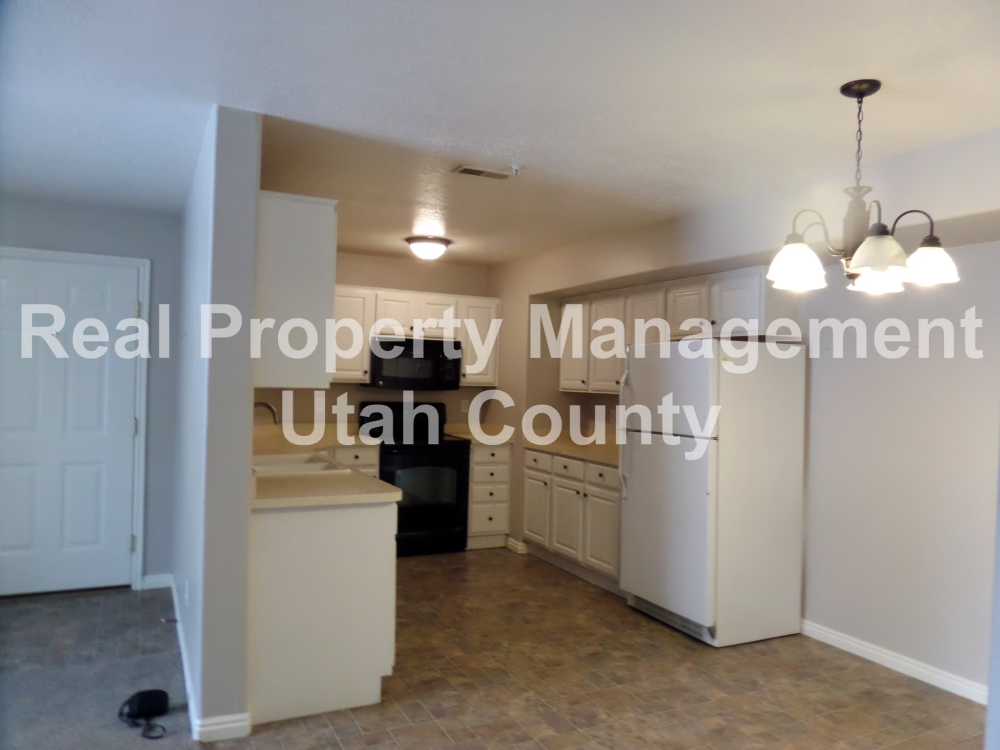 Eagle Mountain Condo: 3397 E Ridge Route Rd