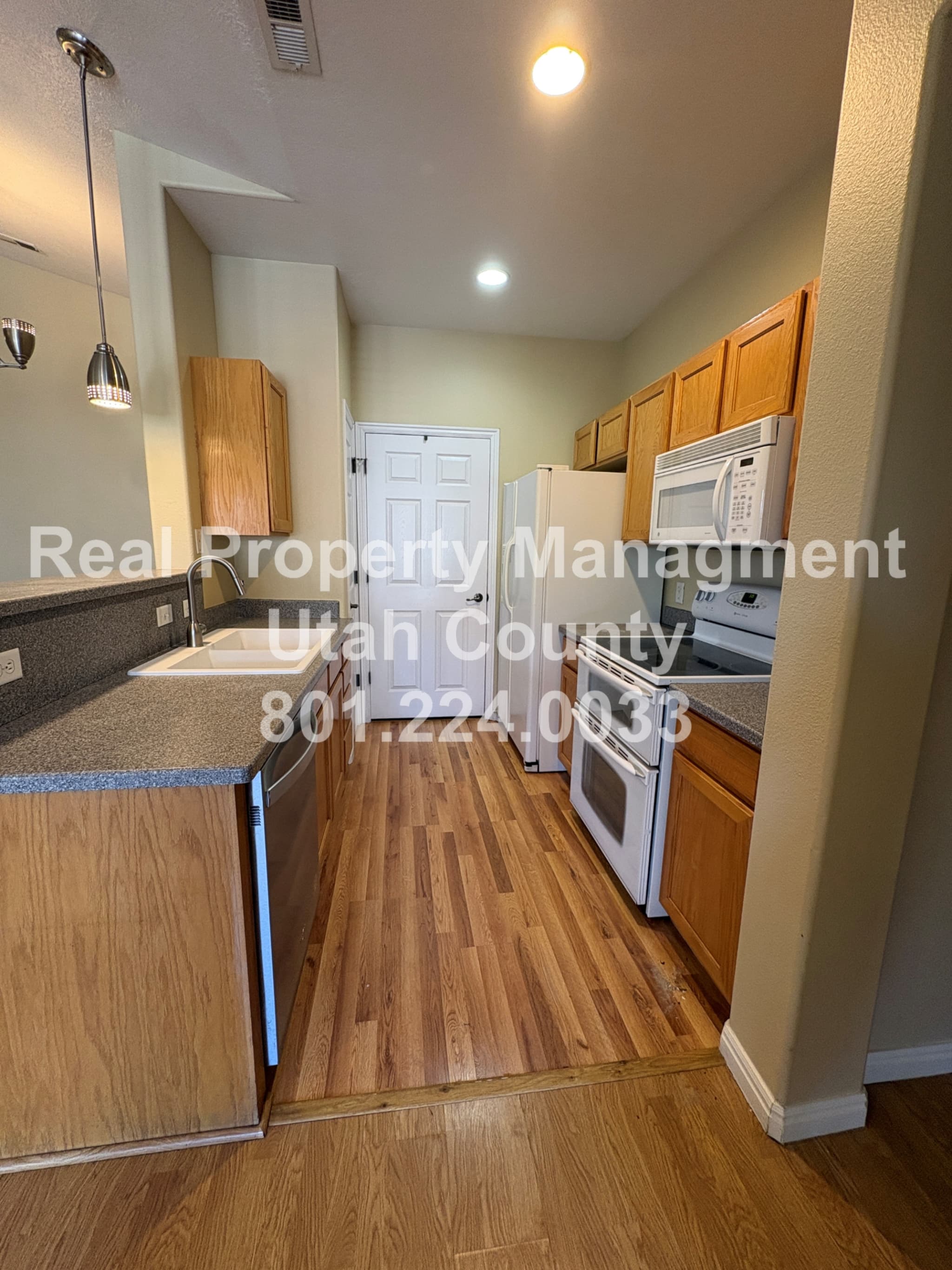 Pleasant Grove Condo: 1492 W 50 N