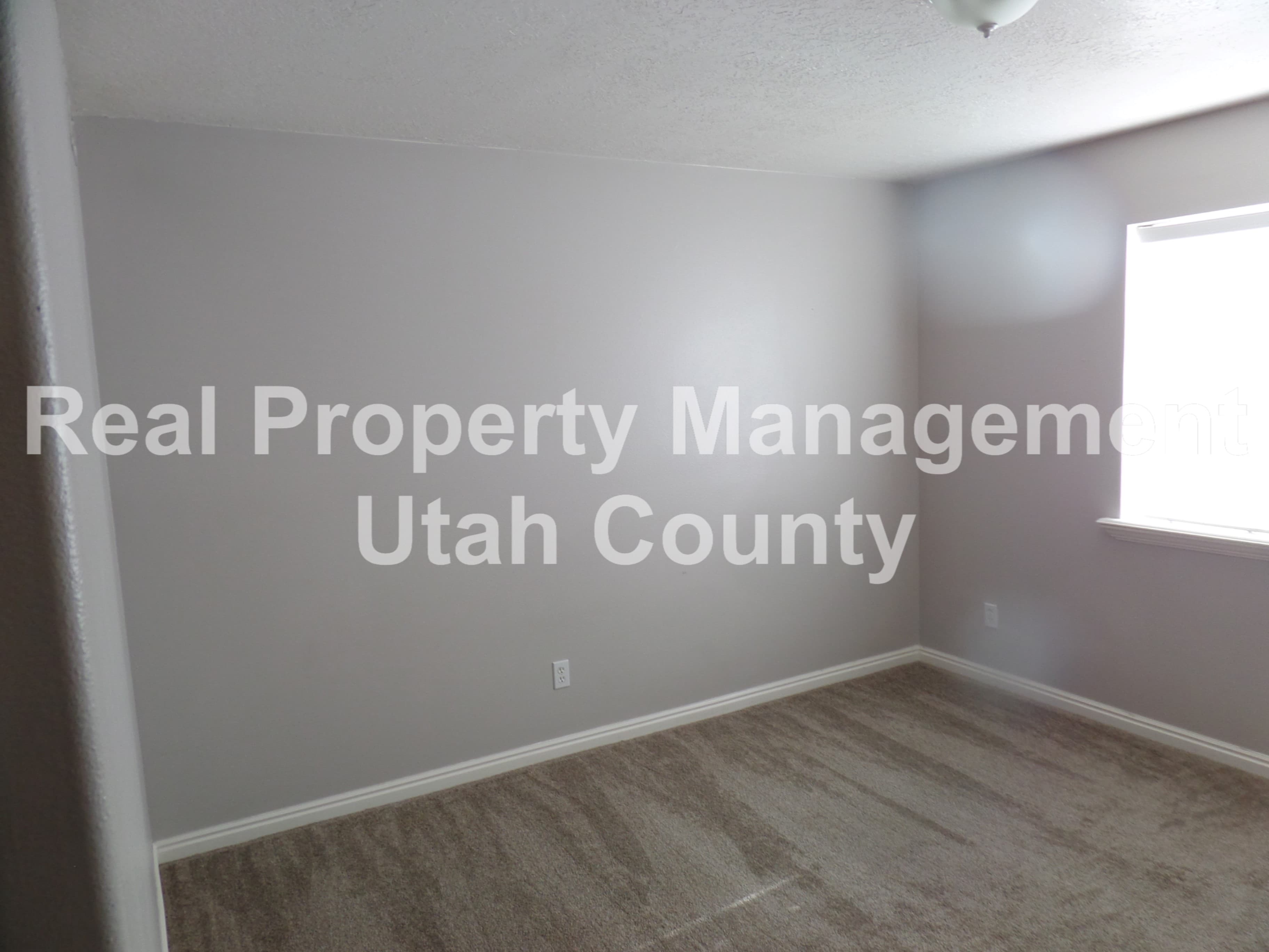 Eagle Mountain Condo: 3397 E Ridge Route Rd