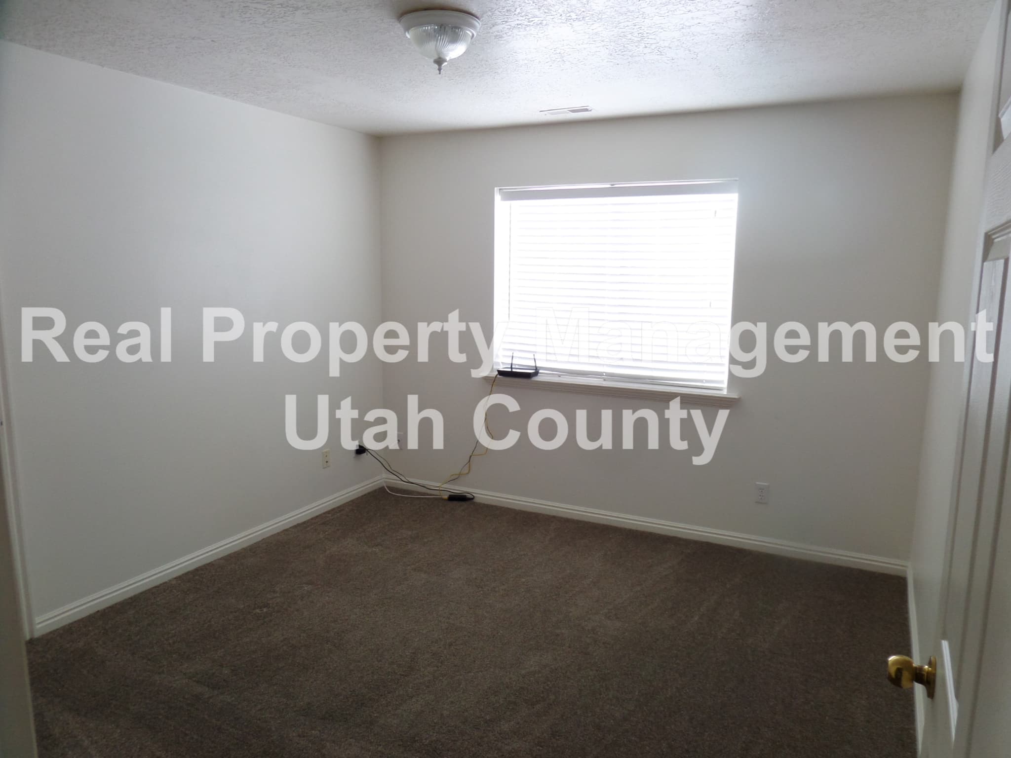 Eagle Mountain Condo: 3397 E Ridge Route Rd