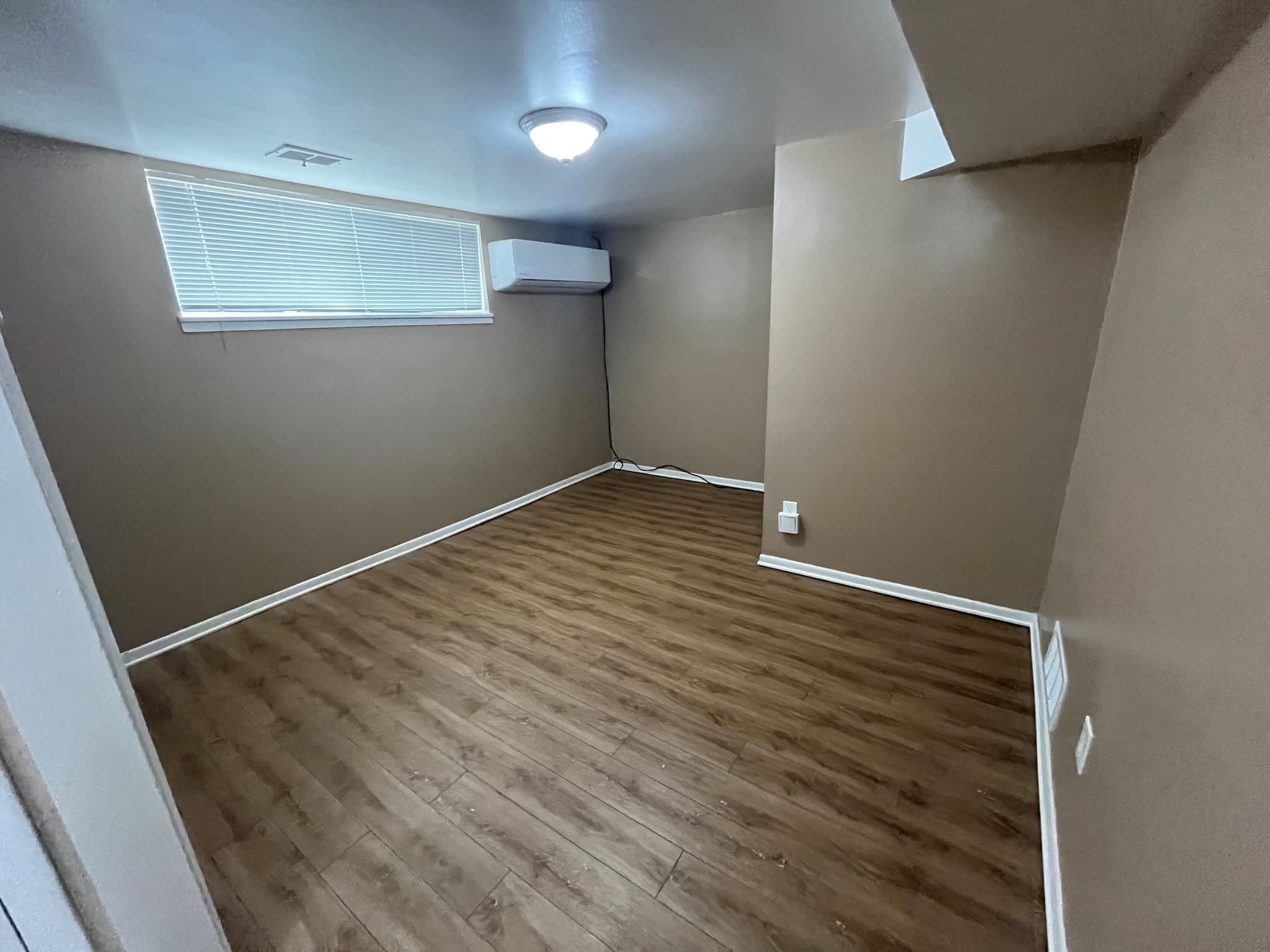 Midvale Apartment: 515 W Fern Dr