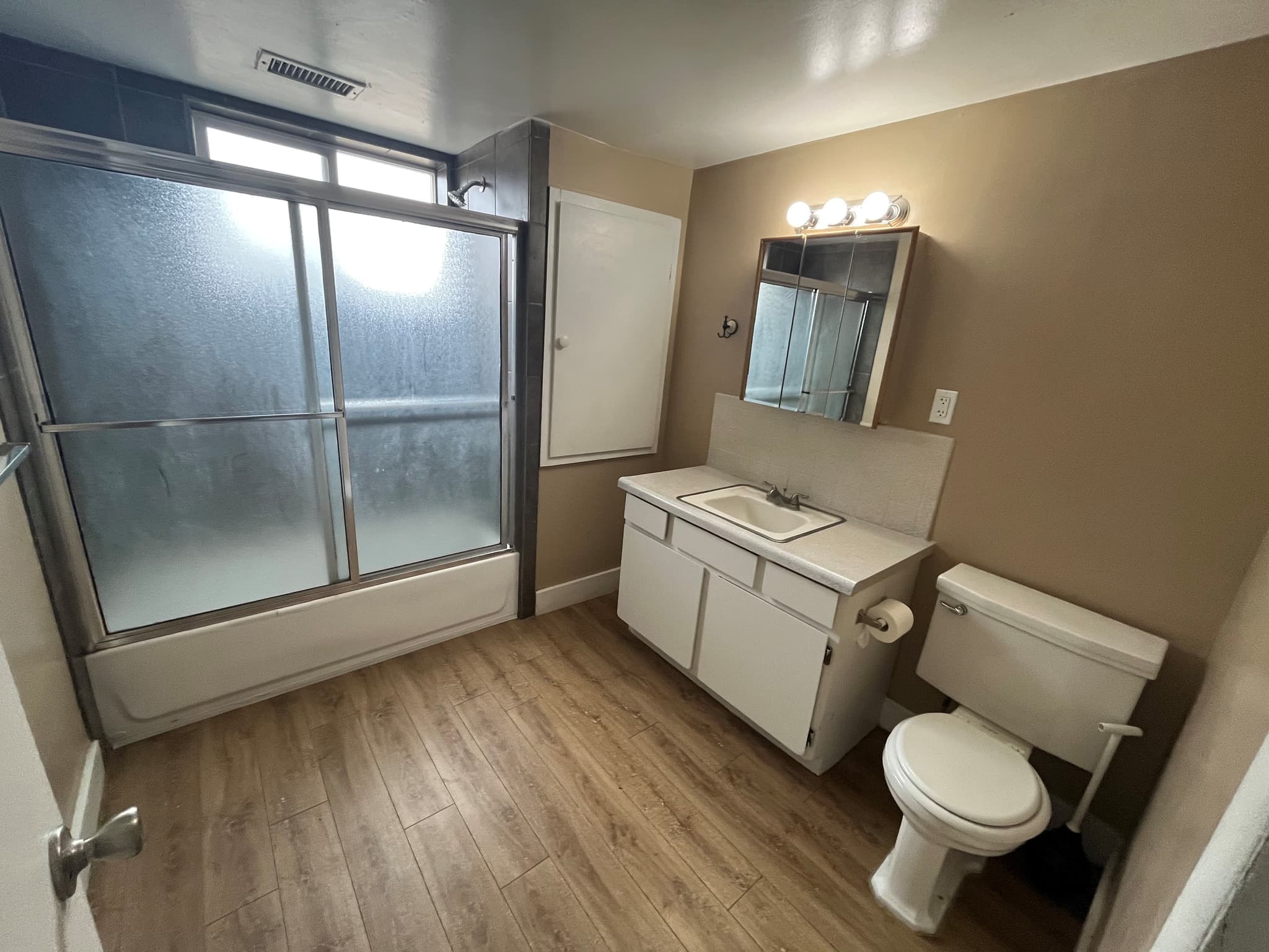 Midvale Apartment: 515 W Fern Dr