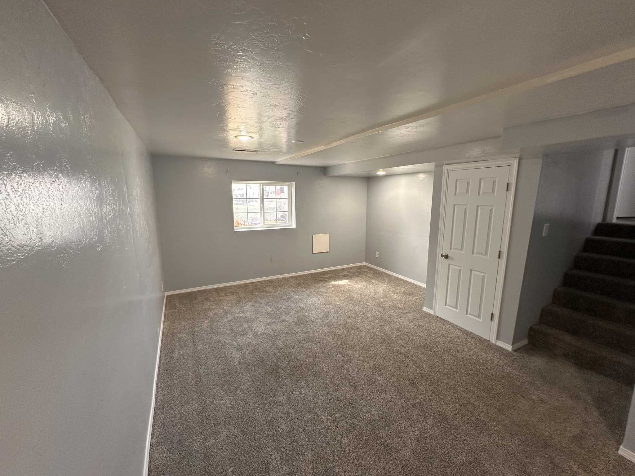 West Jordan Townhome: 9045 S Barrington Cir