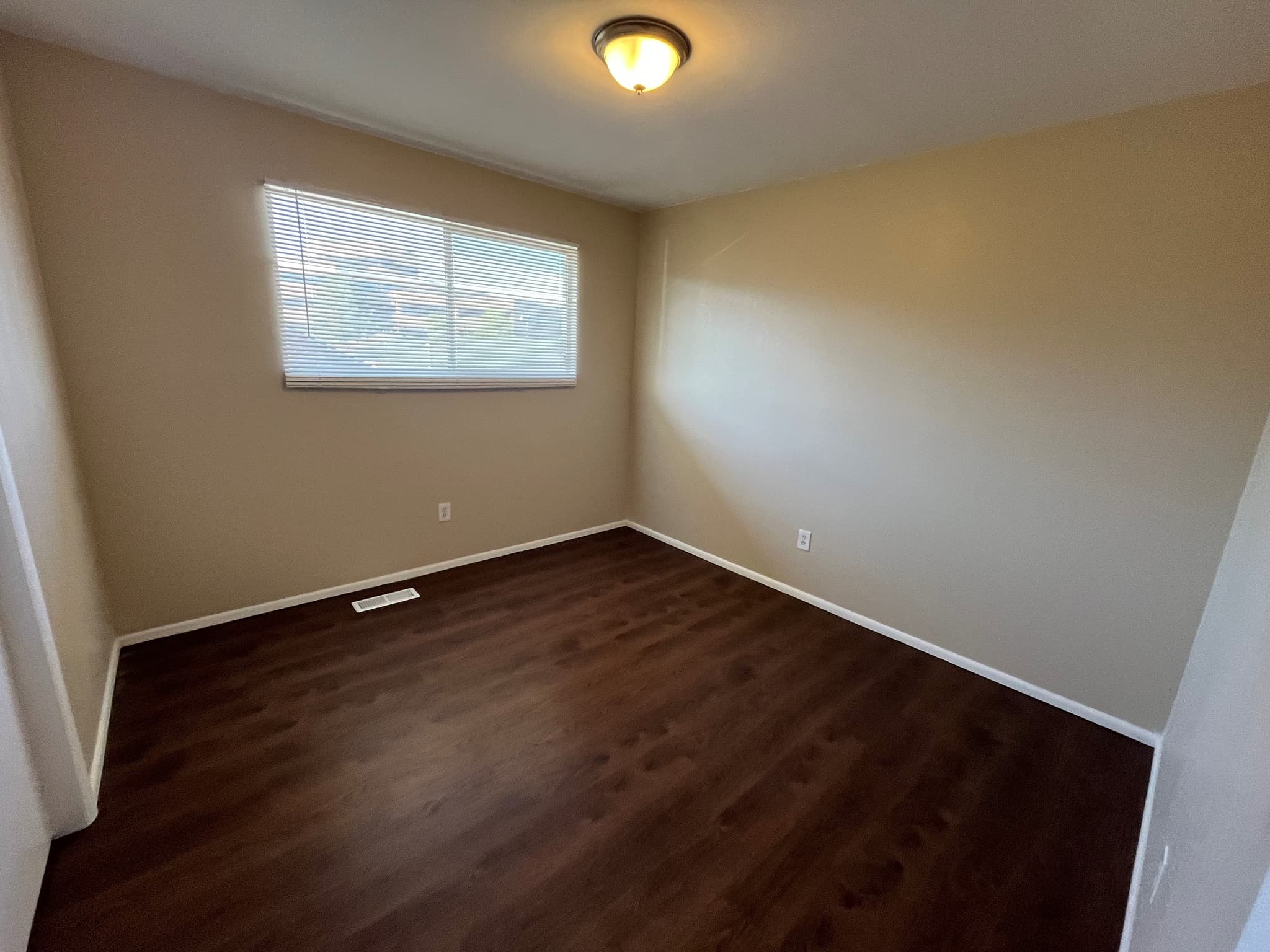 Salt Lake City Apartment: 1882 S Edison St