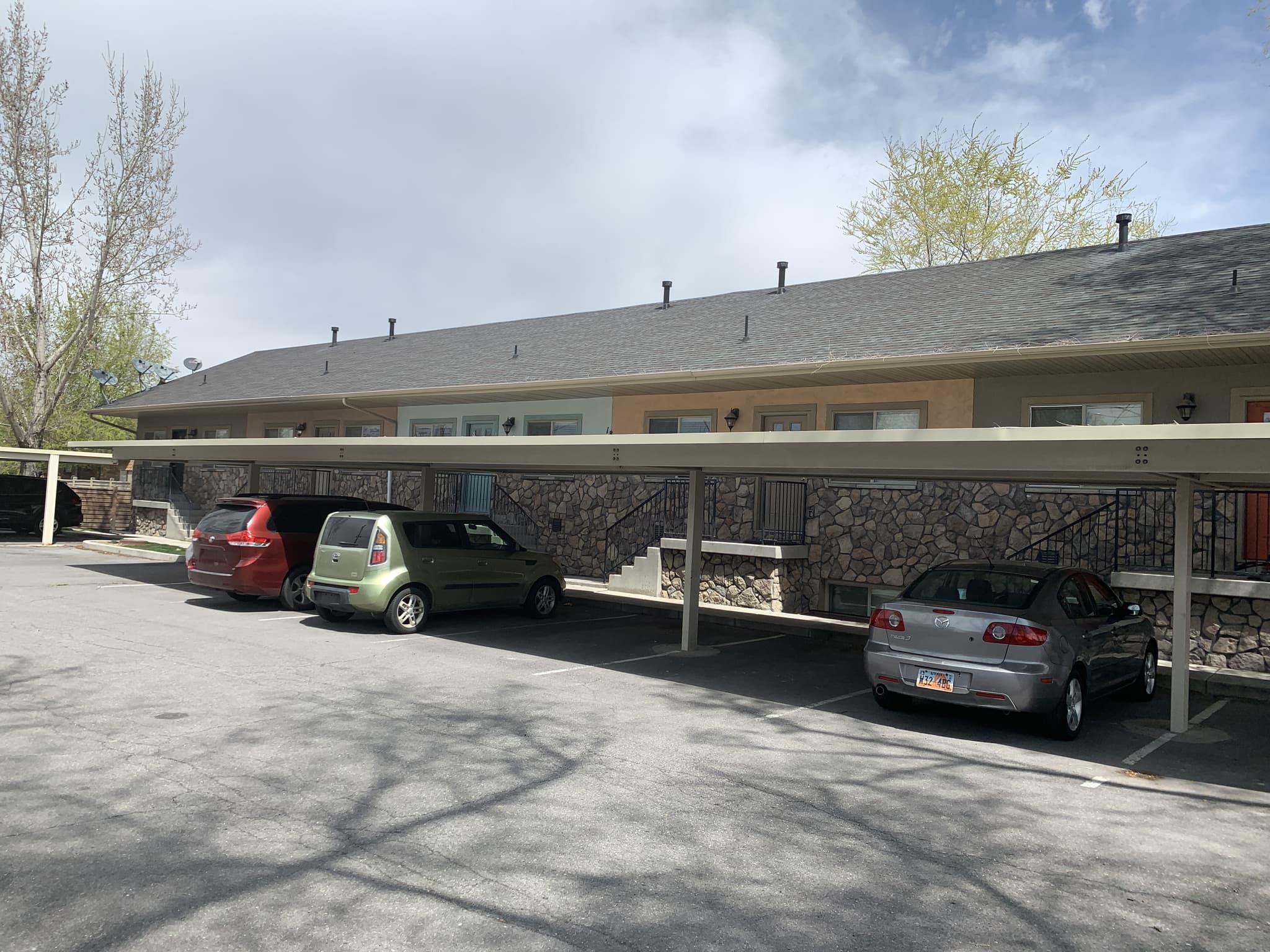 Murray Townhome: 186 E 4500 S