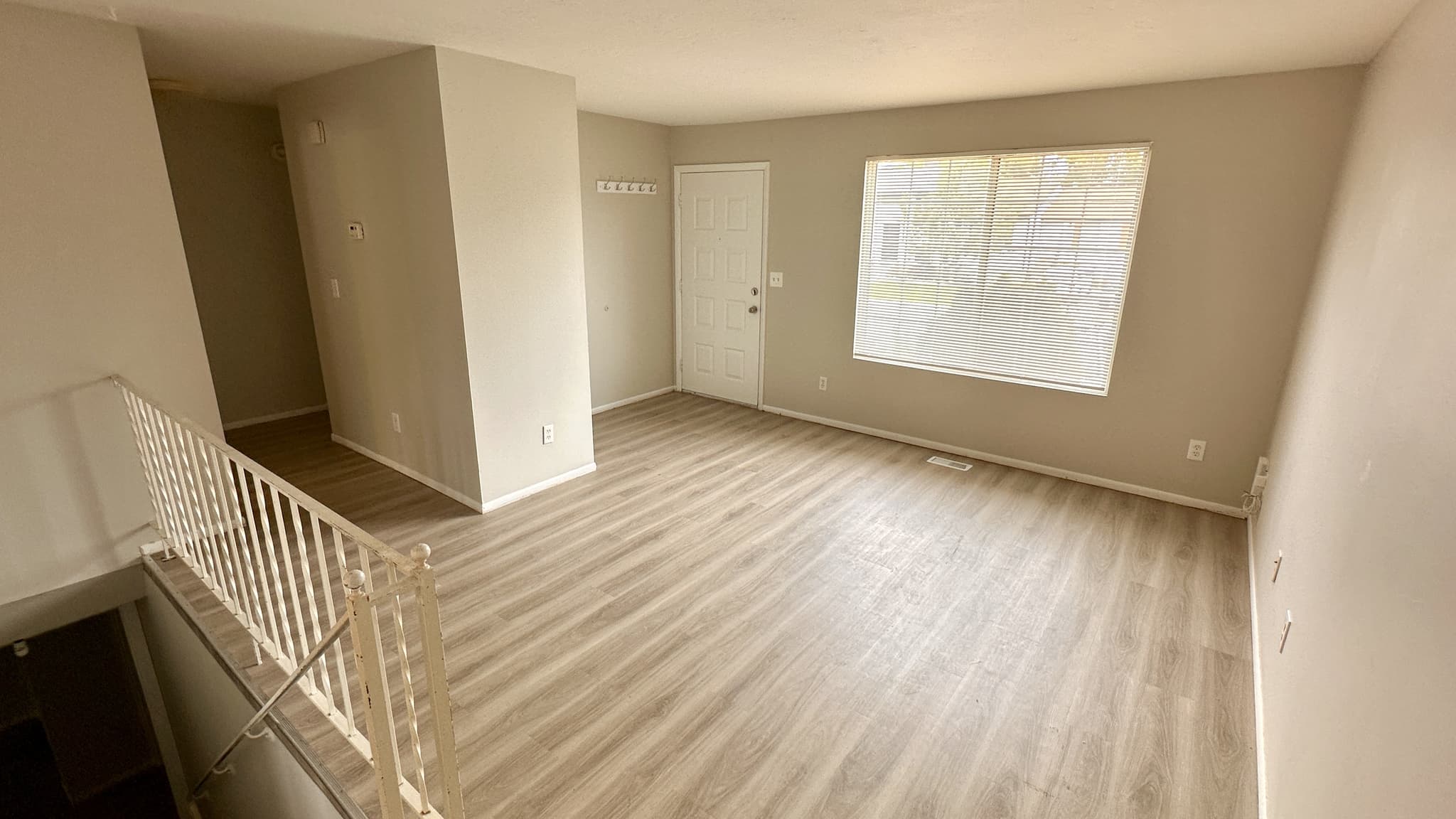 West Jordan Townhome: 1537 W Ponderosa Ln
