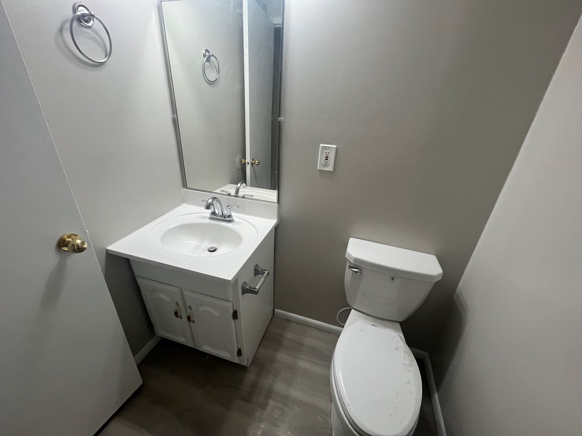 West Jordan Townhome: 1537 W Ponderosa Ln