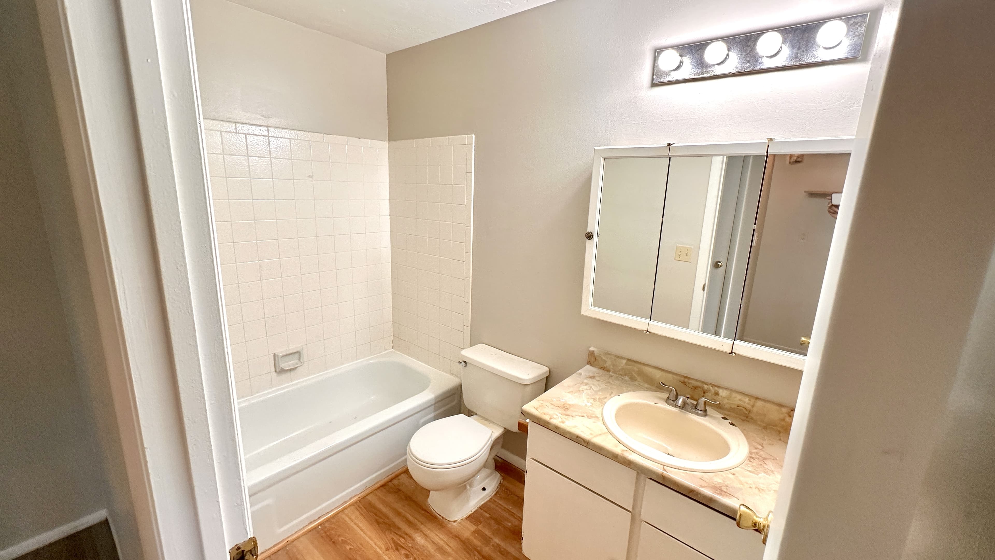 West Jordan Townhome: 1537 W Ponderosa Ln