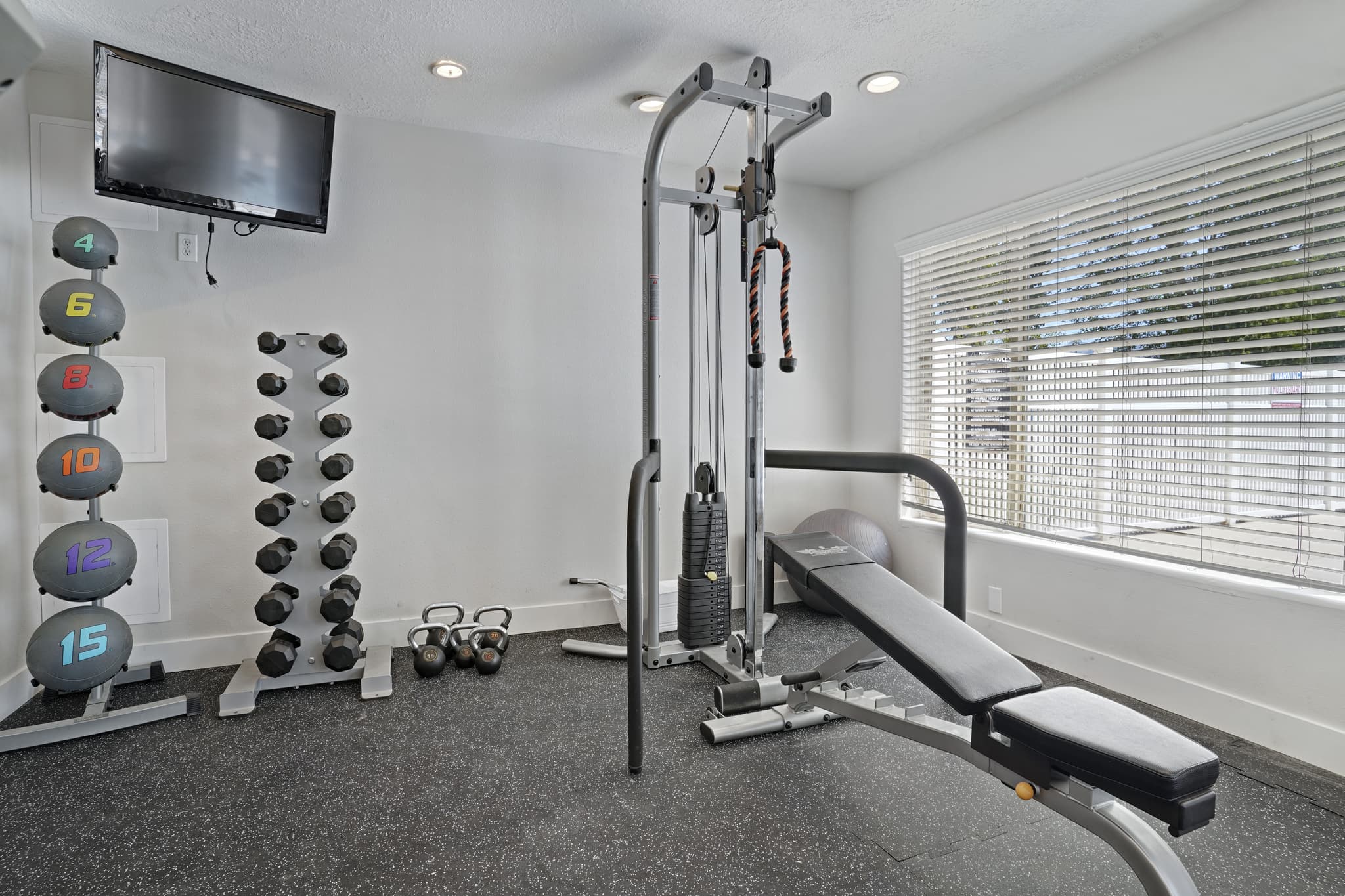 Riverdale Apartment: 4250 S 1000 W