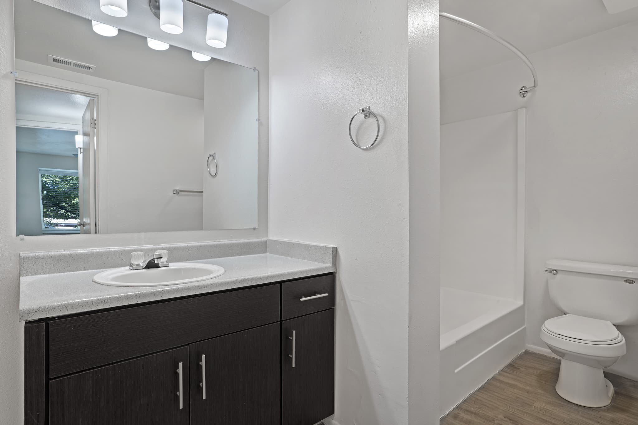 Riverdale Apartment: 4250 S 1000 W