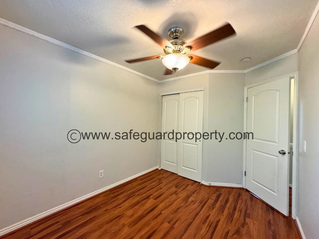West Valley City Townhome: 2414 S Shady Red Ct