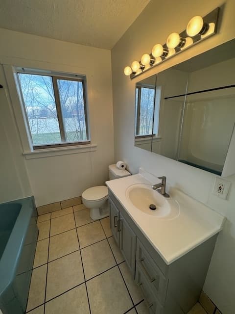 Spanish Fork Apartment: 542 N 600 E