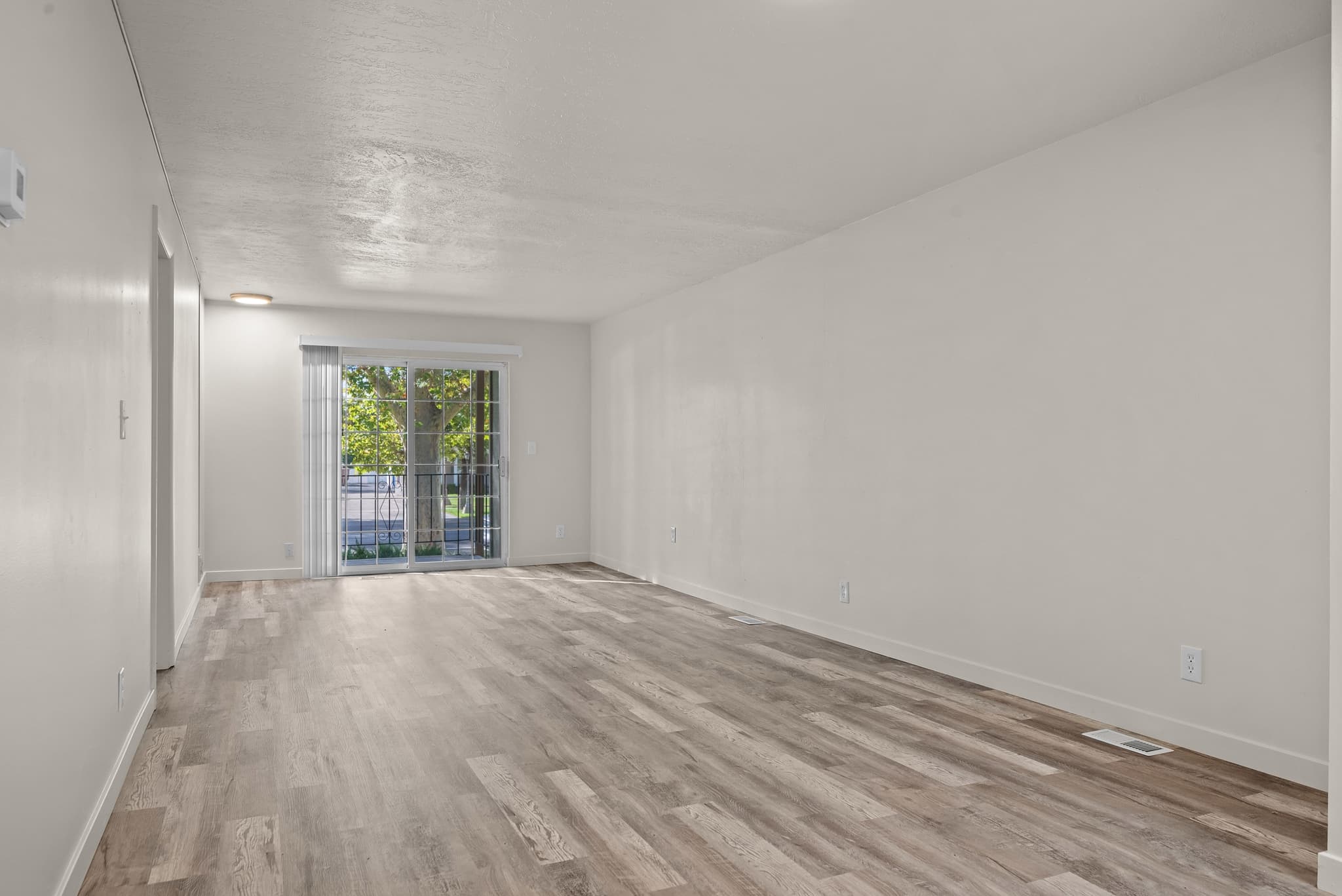 Provo Apartment: 351 E Center St
