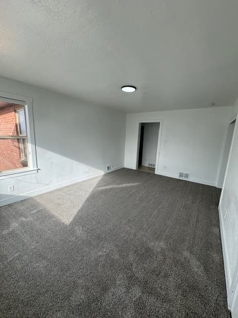 Spanish Fork Apartment: 542 N 600 E