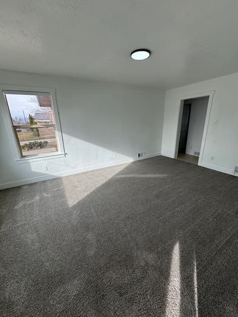 Spanish Fork Apartment: 542 N 600 E