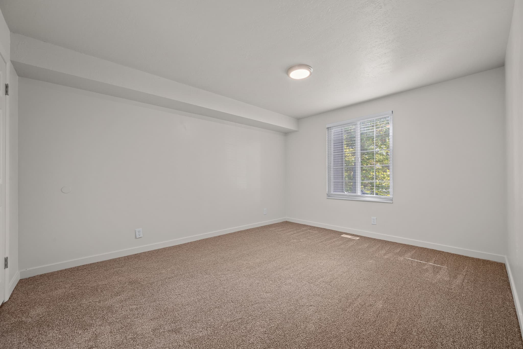 Provo Apartment: 351 E Center St