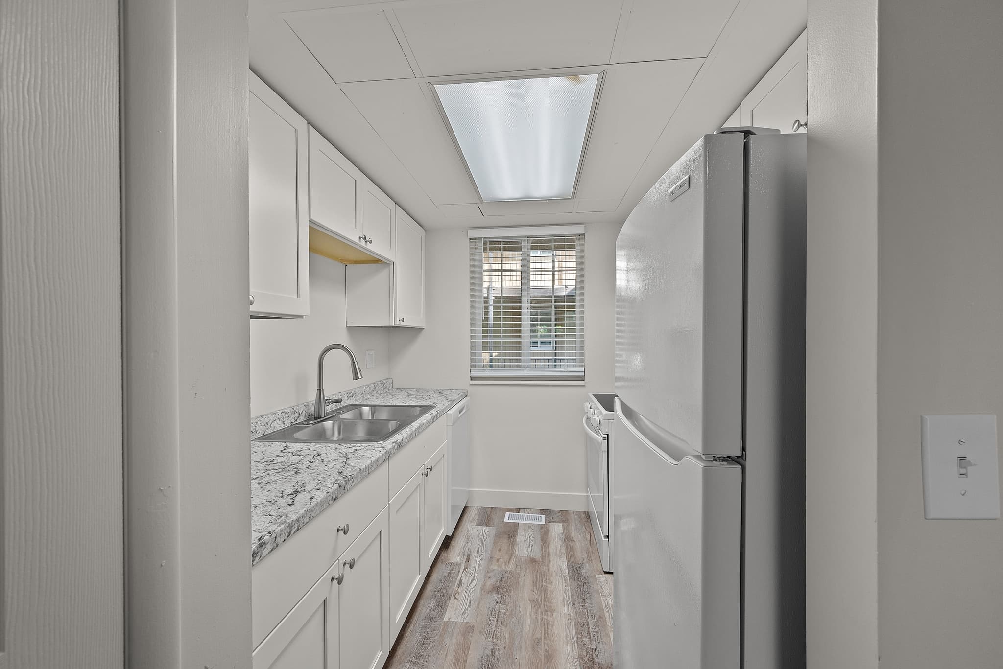 Provo Apartment: 351 E Center St