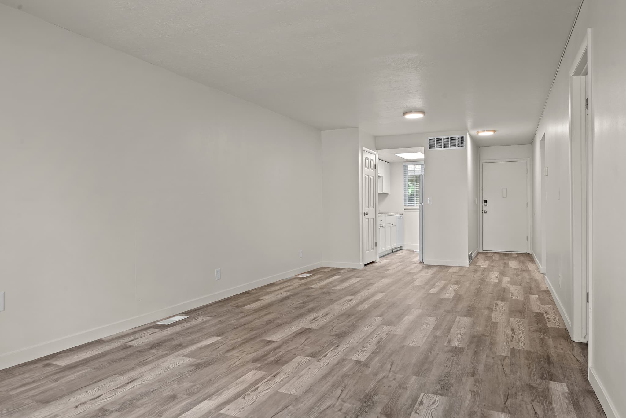 Provo Apartment: 351 E Center St