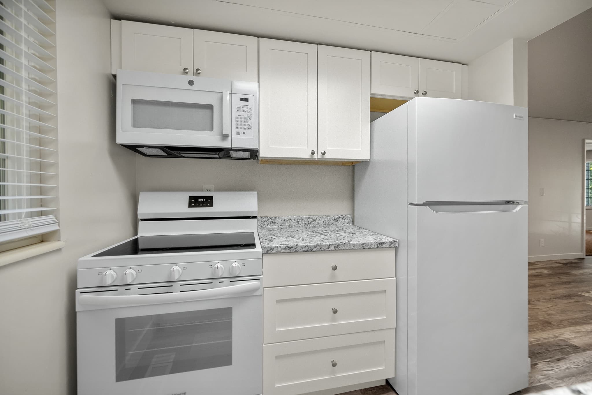 Provo Apartment: 351 E Center St