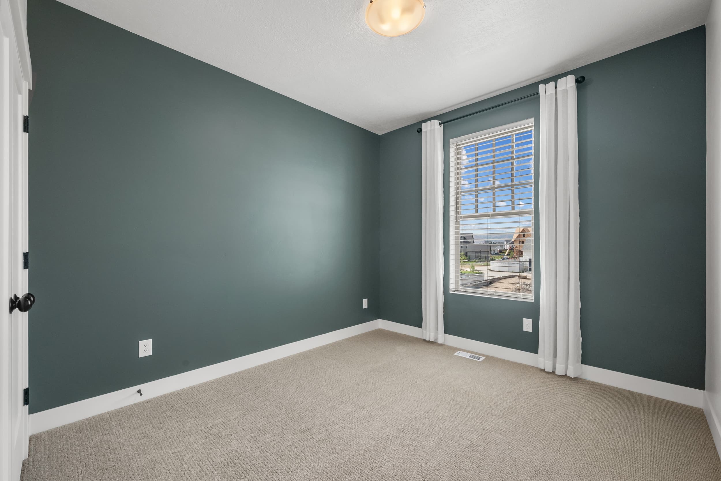 South Jordan House: 6722 W Namaste Dr