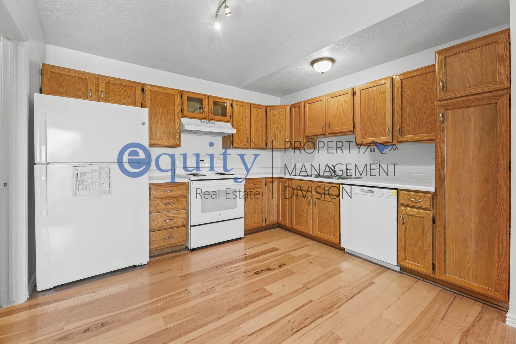 Magna Apartment: 8040 W Copperfield Pl