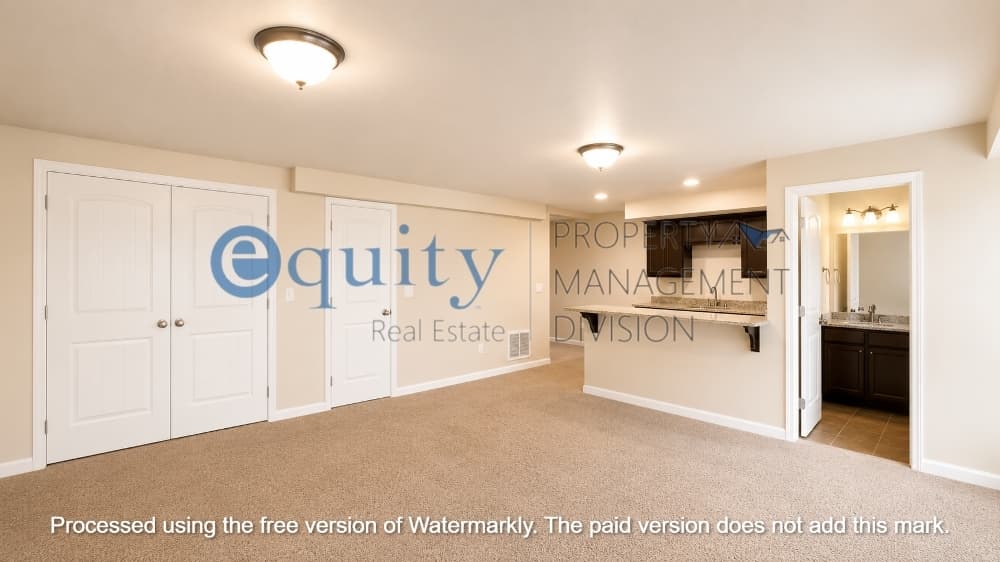 Midvale Townhome: 50 E Autumn Station Way