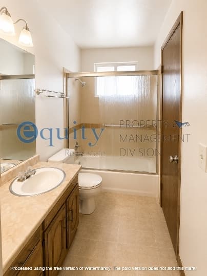 Salt Lake City House: 5534 S Tropicana Dr