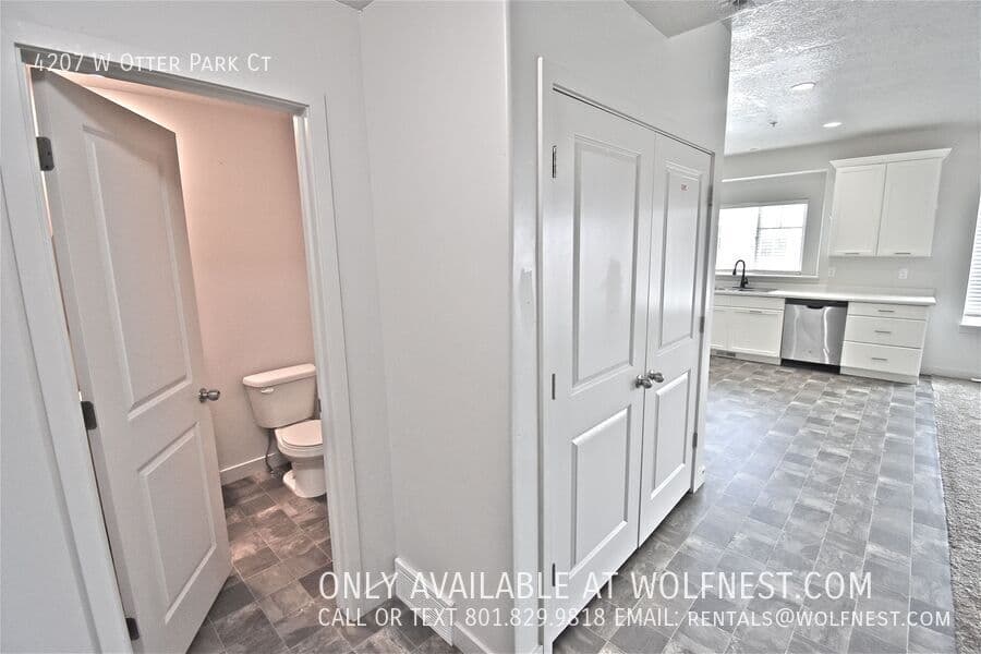 Herriman Townhome: 4207 W Otter Park Ct