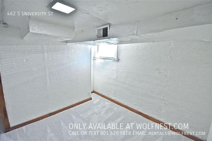 Salt Lake City House: 462 S University St