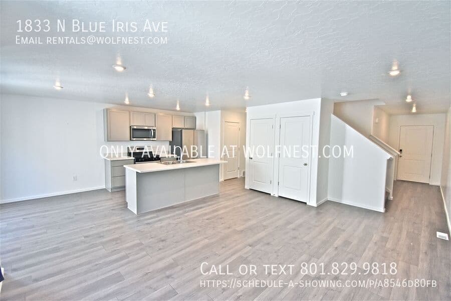 Tooele Townhome: 1833 N Blue Iris Ave