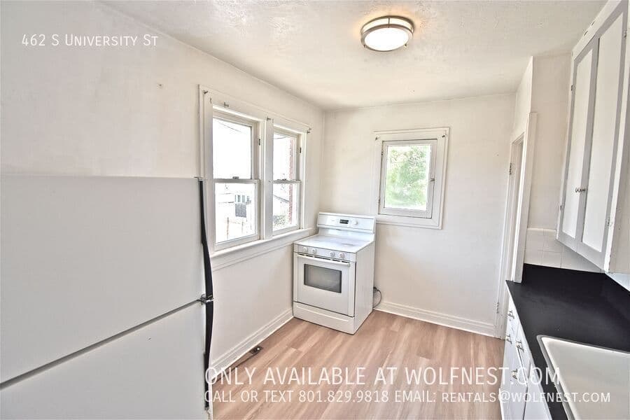 Salt Lake City House: 462 S University St
