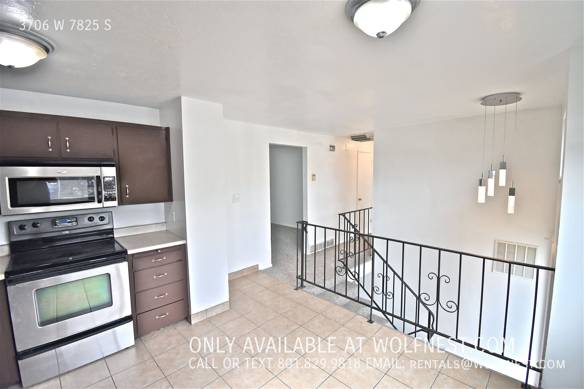 West Jordan House: 3706 W 7825 S