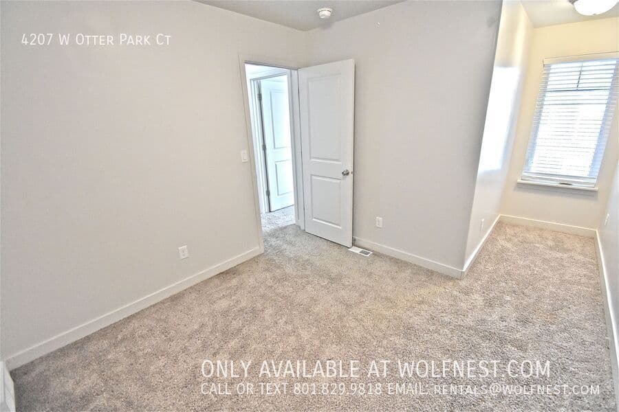 Herriman Townhome: 4207 W Otter Park Ct