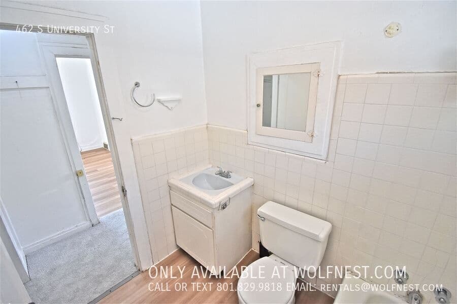 Salt Lake City House: 462 S University St