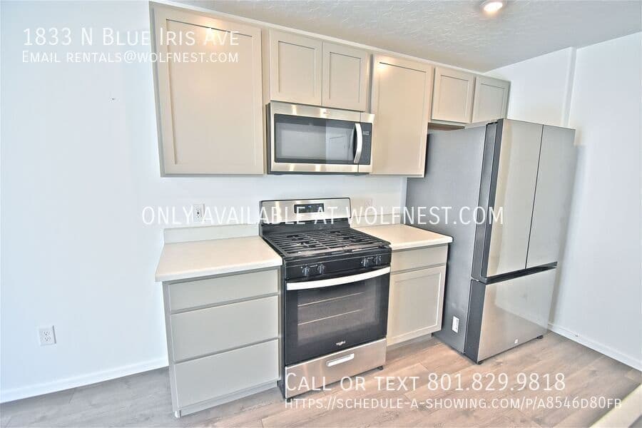 Tooele Townhome: 1833 N Blue Iris Ave