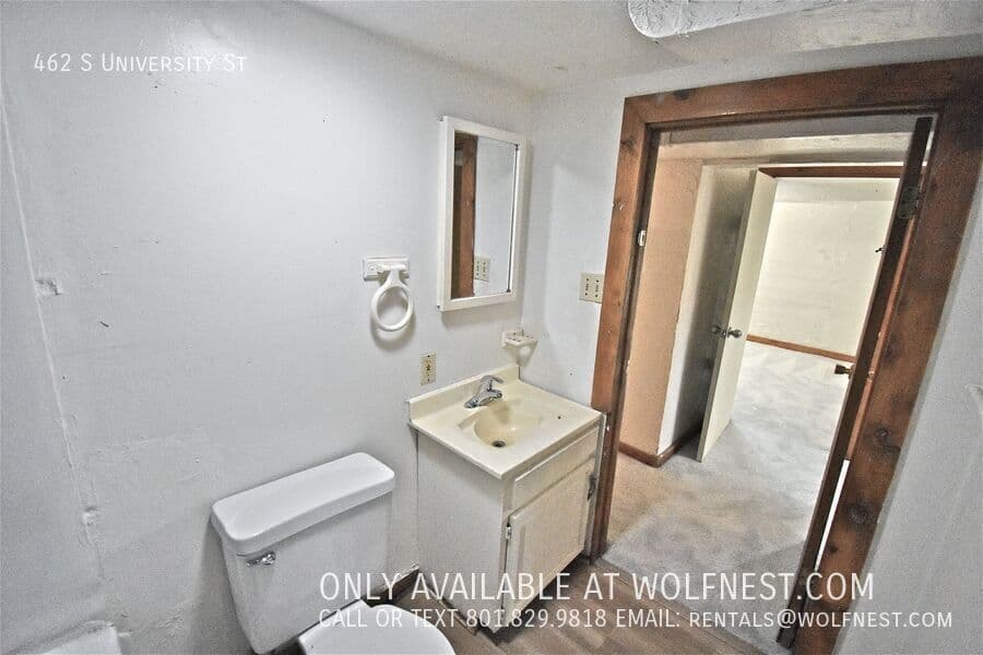 Salt Lake City House: 462 S University St
