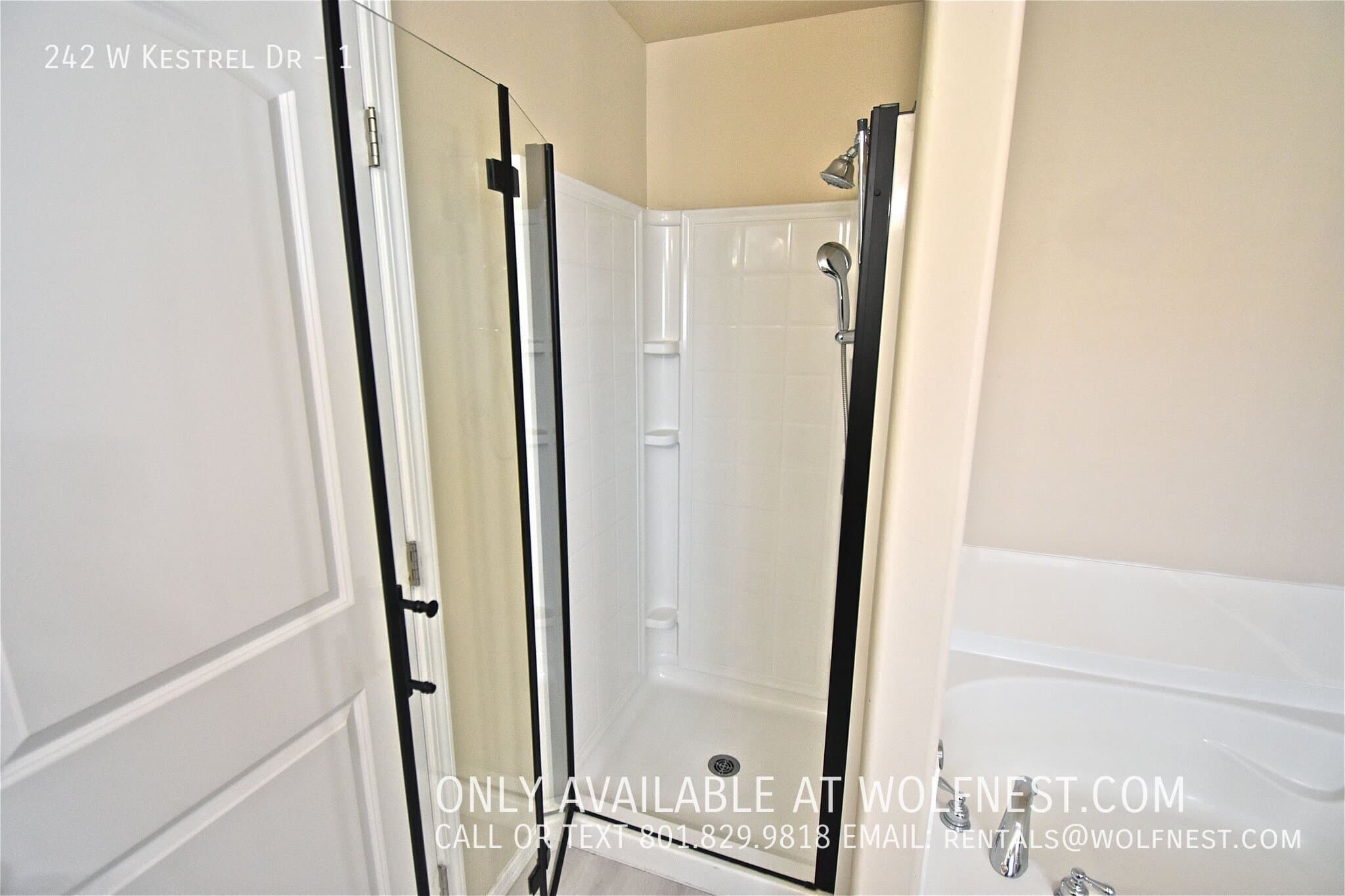 Saratoga Springs Multiplex: 242 W Kestrel Dr