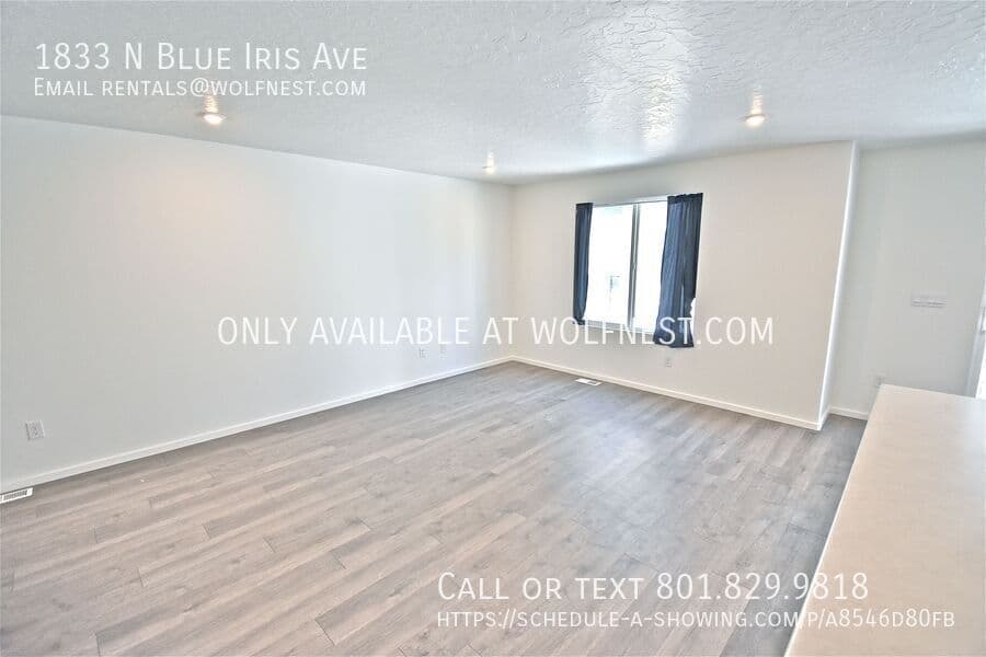 Tooele Townhome: 1833 N Blue Iris Ave