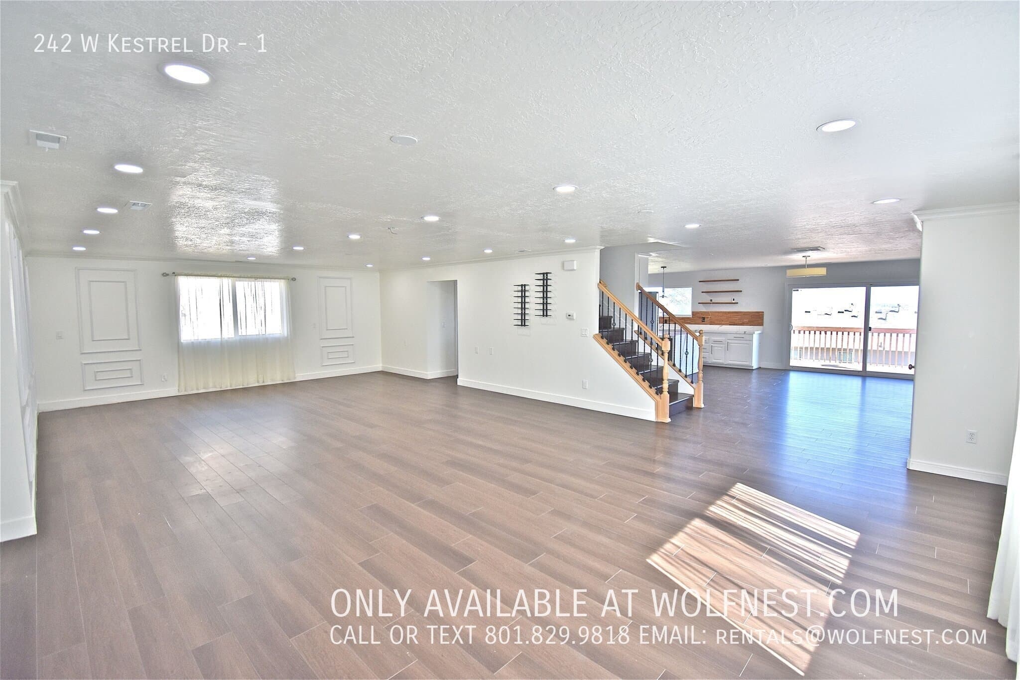 Saratoga Springs Multiplex: 242 W Kestrel Dr