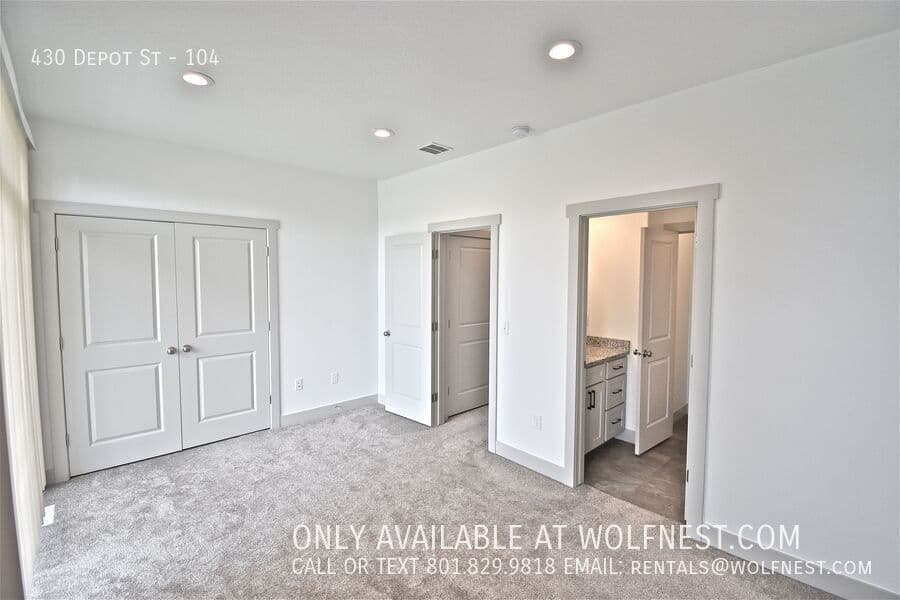 Clearfield Townhome: 430 E Depot St