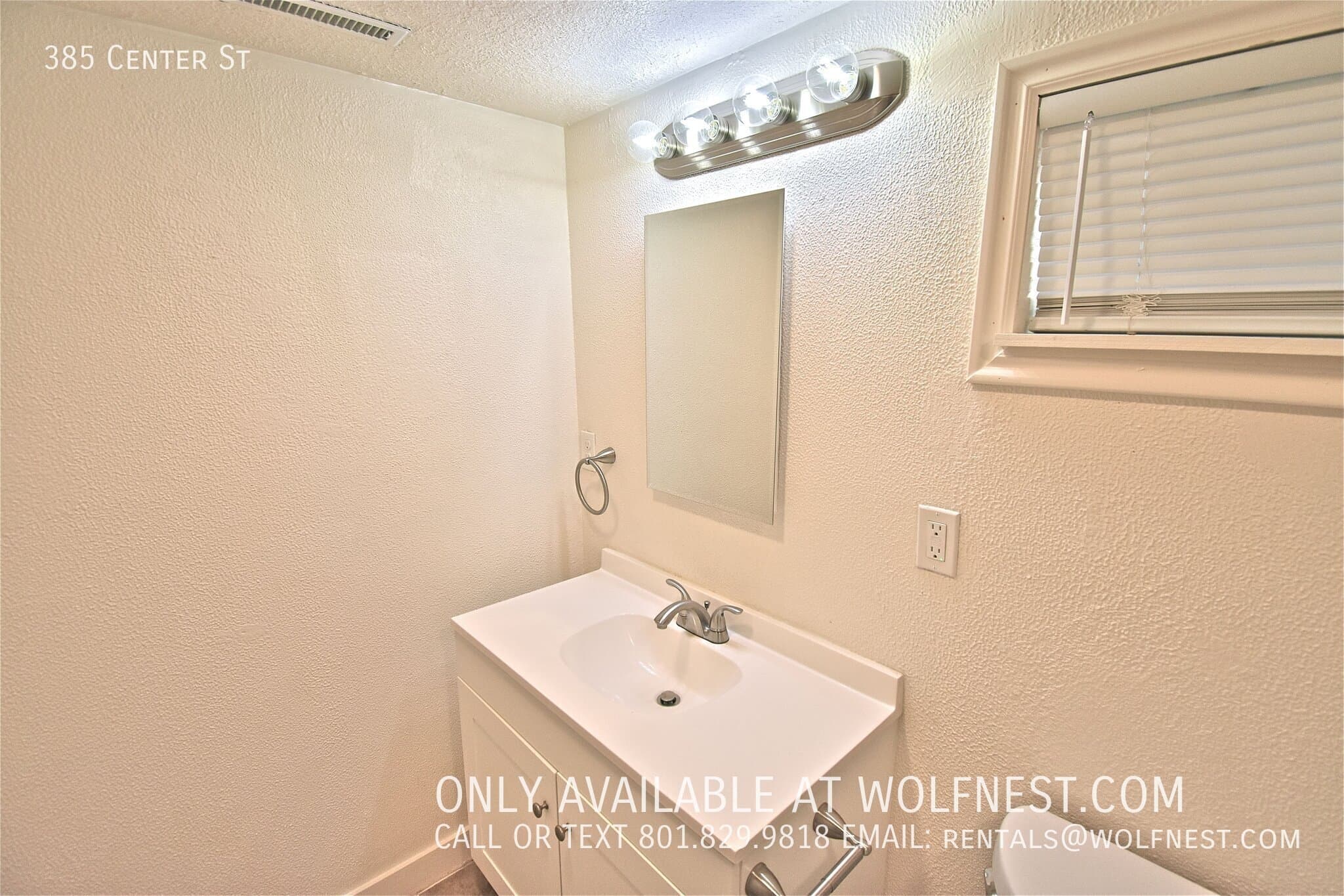 Clearfield House: 385 Center St