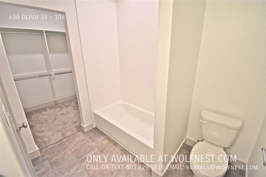 Clearfield Townhome: 430 E Depot St