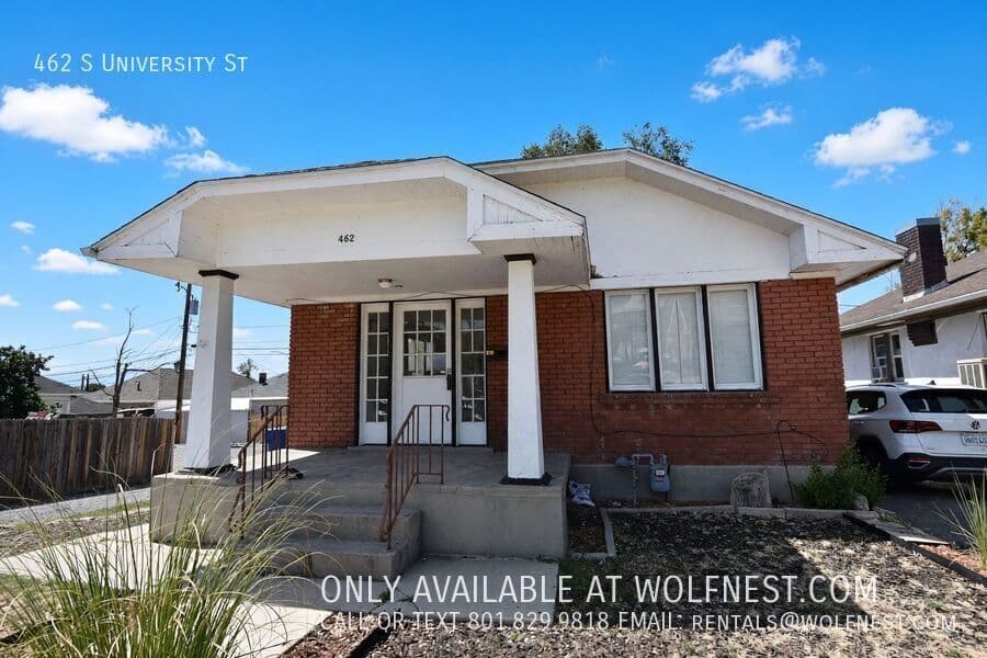 Salt Lake City House: 462 S University St