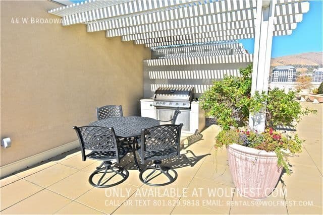 Salt Lake City Condo: 44 W Broadway